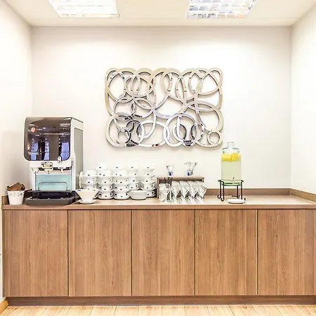 ホテル Muza パランガ