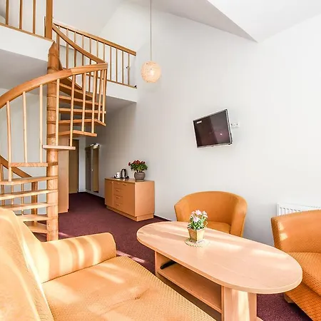 Muza Hotel 3*