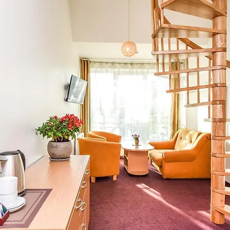 Muza ホテル パランガ